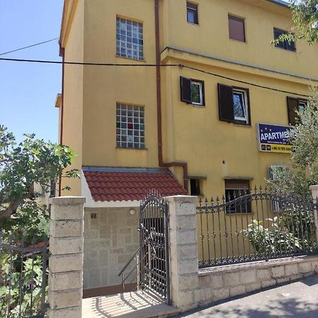 Eros Guesthouse Сплит Экстерьер фото