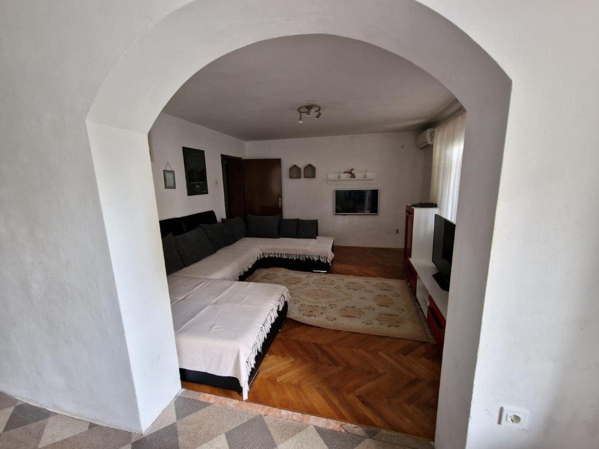 Eros Guesthouse Сплит Экстерьер фото